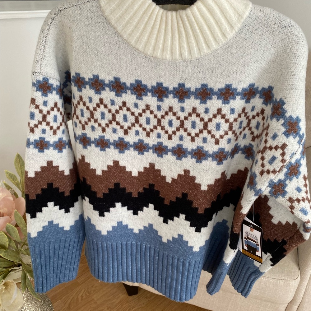 JOSEPH A.Cozy Geometric Knit Sweater - Picture 9 of 11
